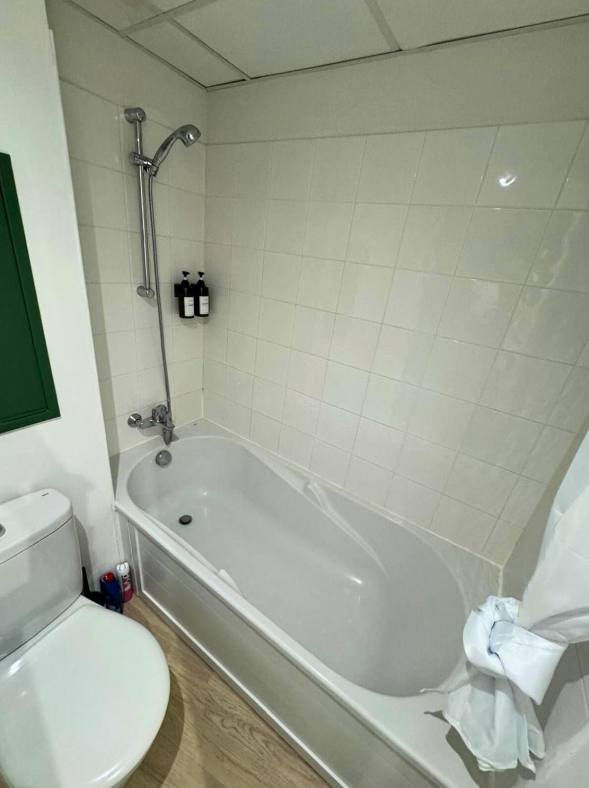 Apartament Oasis - Wifi, Clim, Vue, Equipe Lourdes Zewnętrze zdjęcie